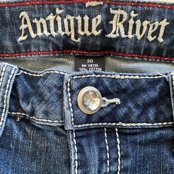 Antique Rivet Jeans Women’s Size 30 Excellent Like New Condition - Picture 7 of 7